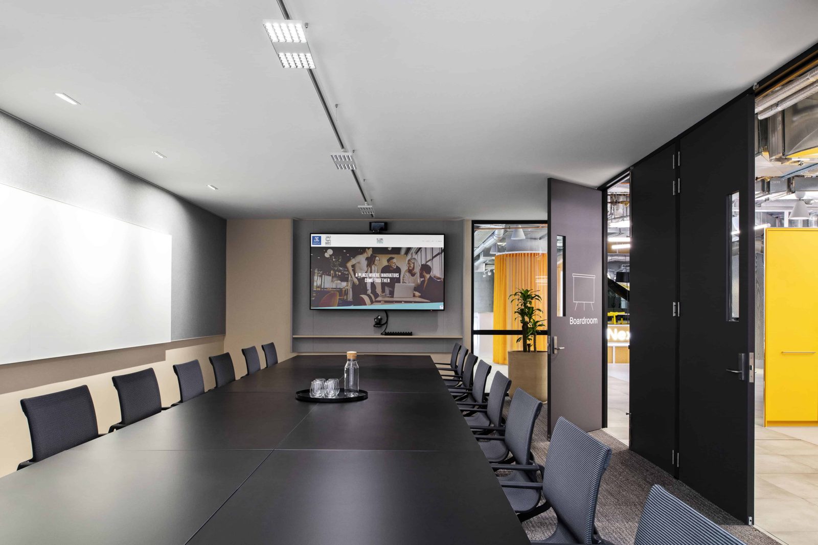 How to Make the Most of Coworking Spaces for Your Next Meeting